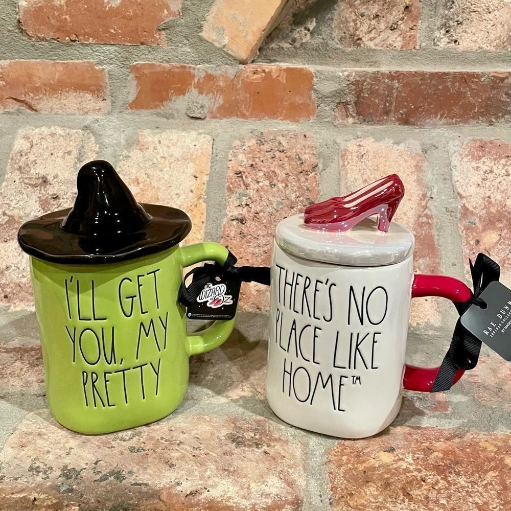 Rae Dunn Disney Wizard of Oz Mug Set Dorthy Mug Has Red Iridescent Heels Topper - Picture 6 of 8